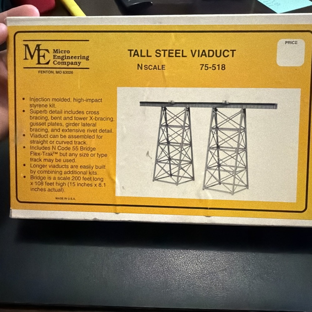 Micro Engineering ~ N Scale ~ 200' Tall Steel Viaduct Bridge ~ Kit ~ 75-518